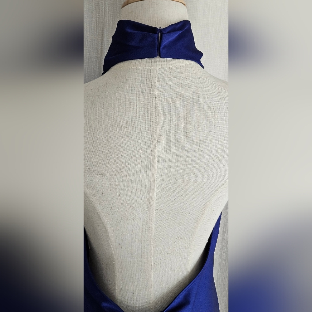 NWT Gianni Bini Peyton Satin Mini Sheath Dress: Color- Cobalt: Size- 8 - Picture 5 of 10
